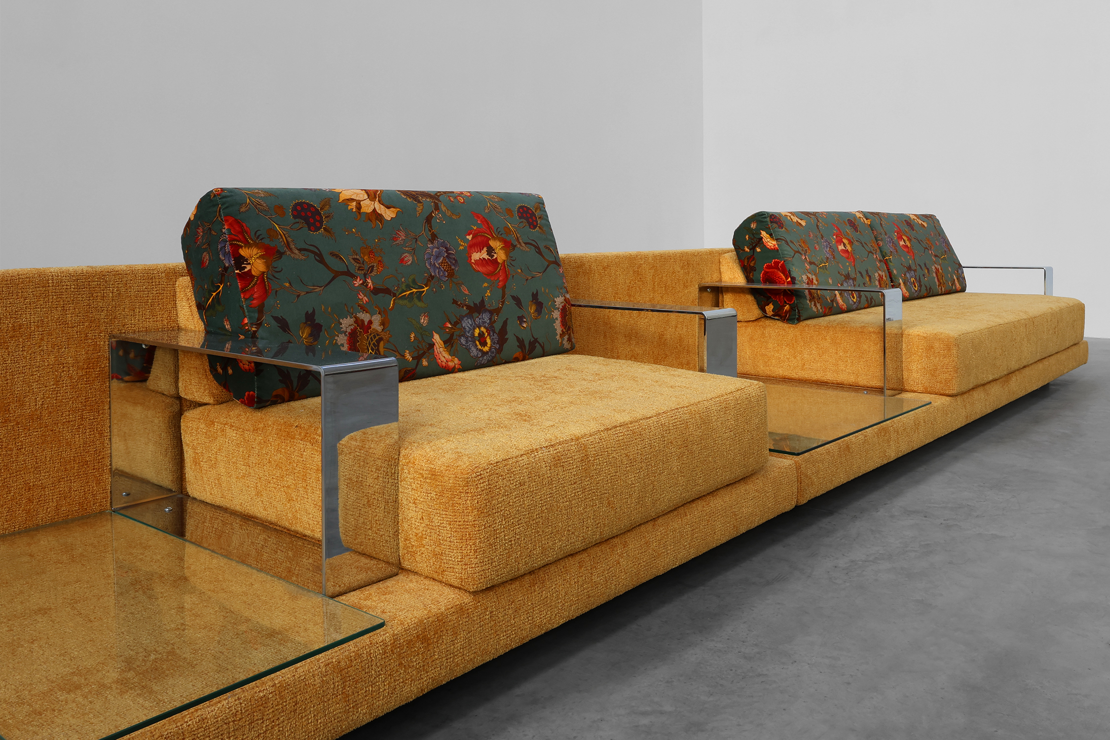 Mid-Century Modern Italian Living Room Set, 1960s, Set of 2thumbnail